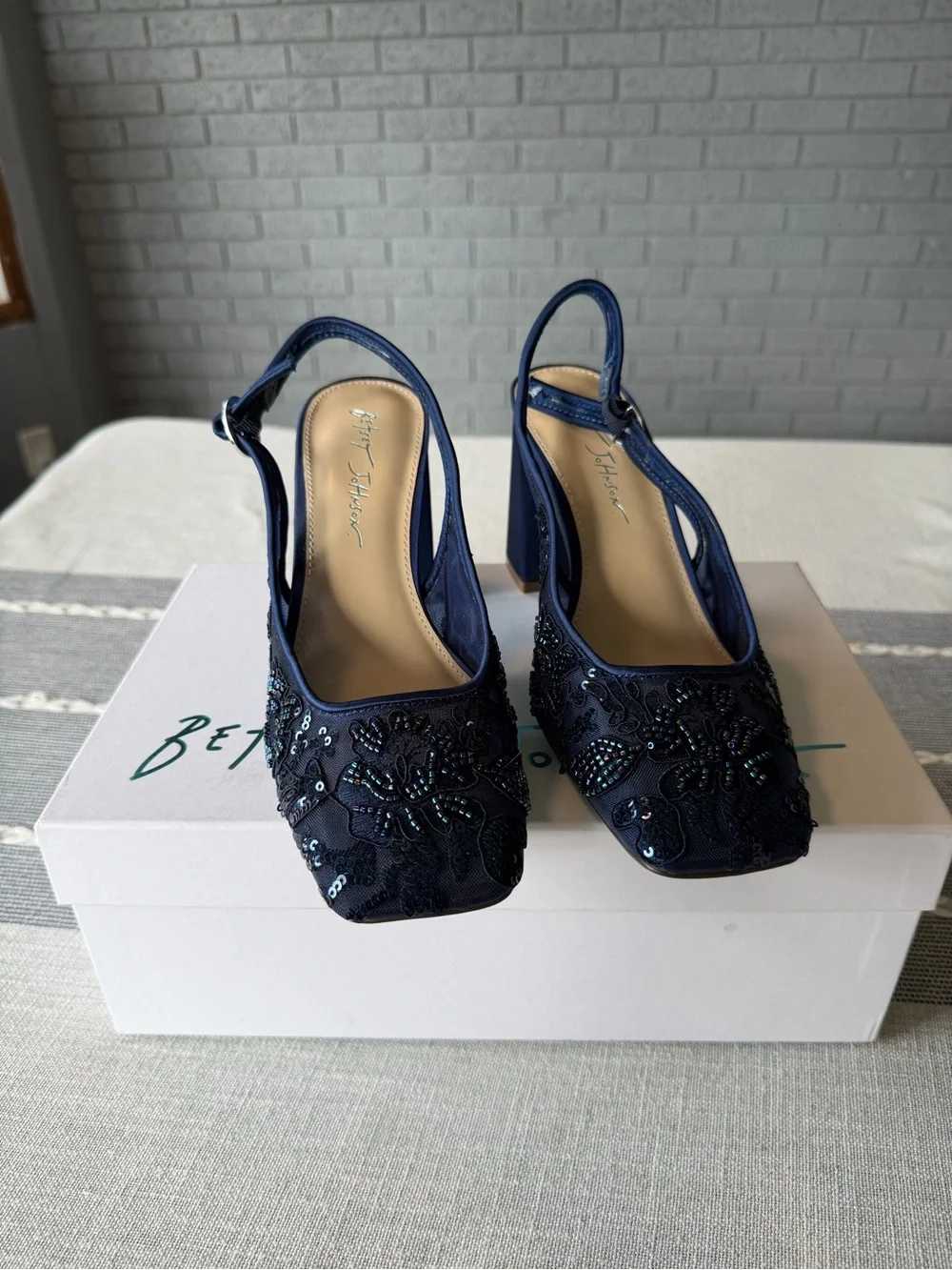 New Betsey Johnson Beaded Navy Slingback Block Heel Pumps Size 7.5 Wedding Prom